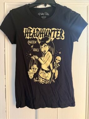Pinky Star Black Graphic Tee - Medium